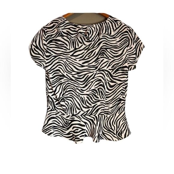 Victoria’s Secret zebra patterned blouse‎ - Picture 11 of 11
